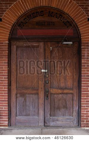 Porta del mercato degli agricoltori