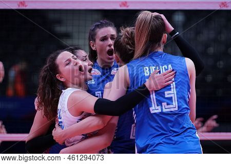 Ankara, Turkiye - June 05, 2022: Serbia Players Celebrating Score Point During Netherlands Vnl Pool 