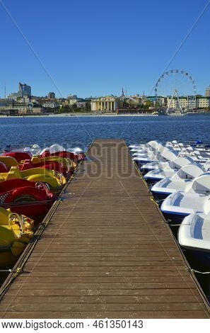 Cheboksary, Russia, 13.05.2022. The Capital Of The Chuvash Republic. Pleasure Boat Pier On The Volga