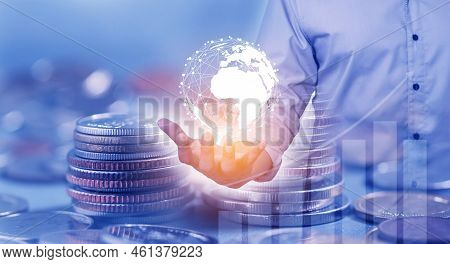 Duoble Exposure, Investor Online Saving Concept, Online Investment Savings, Online Stock Investors, 
