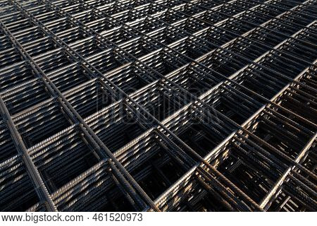 The Rebar Is Bonded With Steel Wire For Use As A Construction Infrastructure. Which Part Of The Reba