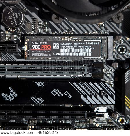 Enjoy Exceptional Performance With The Asus Tuf Gaming B450m Pro S Gaming Black Motherboard. August 