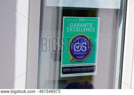 Bordeaux , Aquitaine  France - 10 09 2022 : Garantie Excellence Logo Sign And Brand Text Opinion Sys