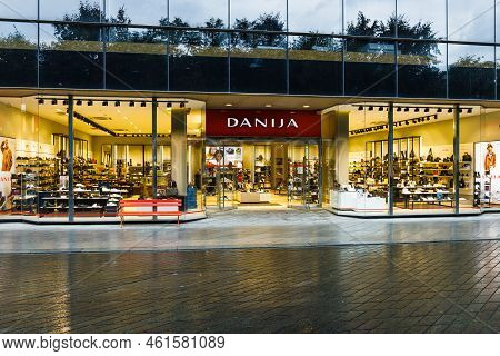 The Window Of Modern Shoe Stores Danija. Kaunas, Lithuania, 7 September 2022