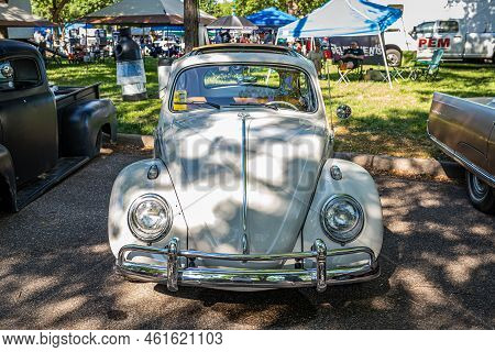 Falcon Heights, Mn - June 18, 2022: High Perspective Front View Of A 1963 Volkswagen Beetle Deluxe R