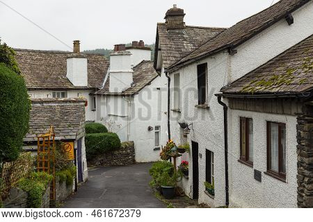 Hawkshead, Cumbria, Uk, 15 August 2018 - Facade Of A White Buildings In The Village Of Hawkshead In 