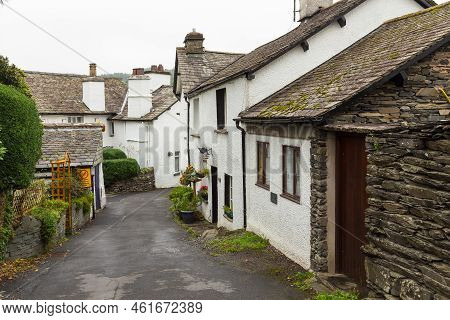 Hawkshead, Cumbria, Uk, 15 August 2018 - Facade Of A White Buildings In The Village Of Hawkshead In 