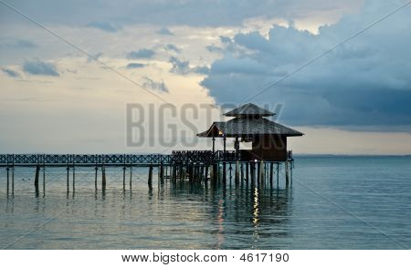 bar en el mar