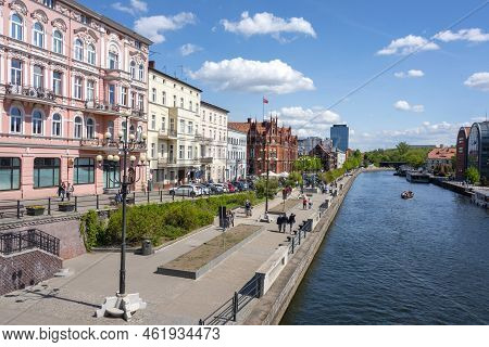 Bydgoszcz, Poland. 08 May 2022 : Old Town By The Brda River. Bydgoszcz, Poland. Stary Port Embankmen
