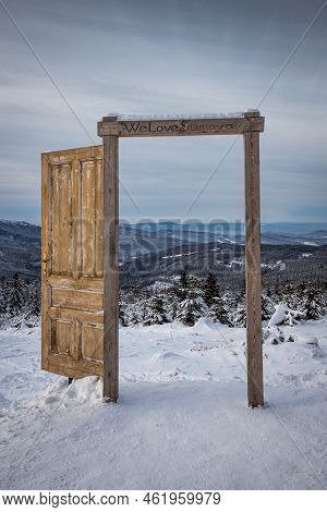 We Love Sumava Door