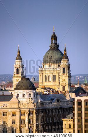 Budapest Center Birdfly Blick auf Sonnenuntergang.