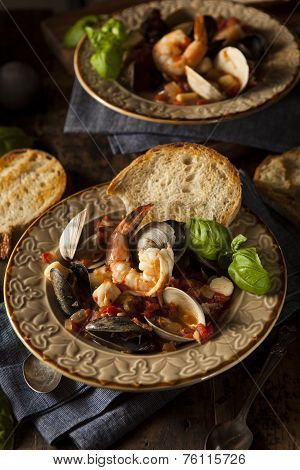 Homemade Italian Seafood Cioppino