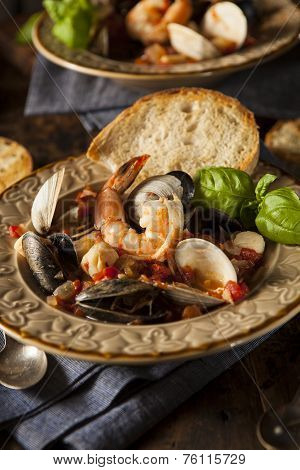 Homemade Italian Seafood Cioppino