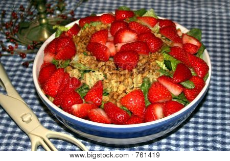 Miseczka sałatki truskawka