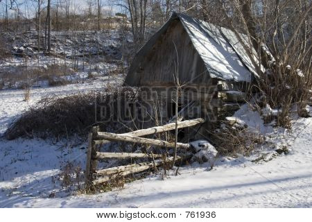 verlassene alte shack
