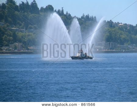 Bateau-pompe
