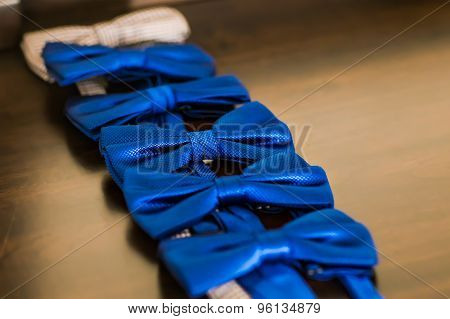 the bow tie
