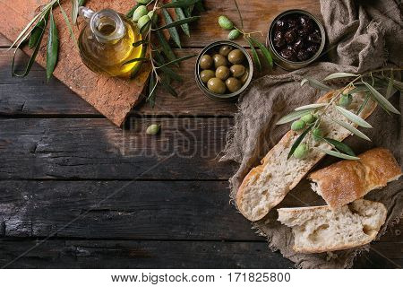 Olives With Bread And Oil