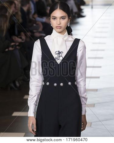 Tory Burch - Fall 2017 Collection