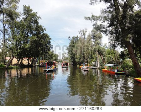 Xochimilco Is One Of The Sixteen Delegations Of The Town Of Mexico City In Mexico. Its Seat Is El Ro