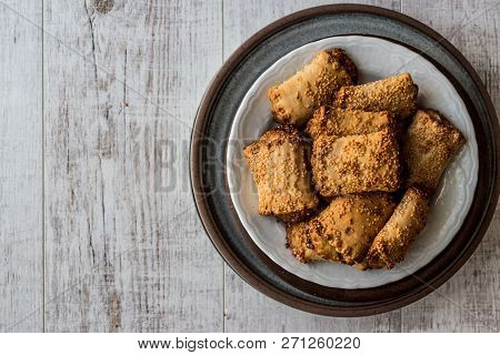 Pastries With Tahini And Sesame / Tahinli Corek