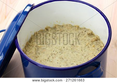 how to make miso : making process 5 : placed the mixture in fermentation container