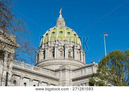 Dome Of The Pennsylvania State Capitol Building Harrisburg, Pa