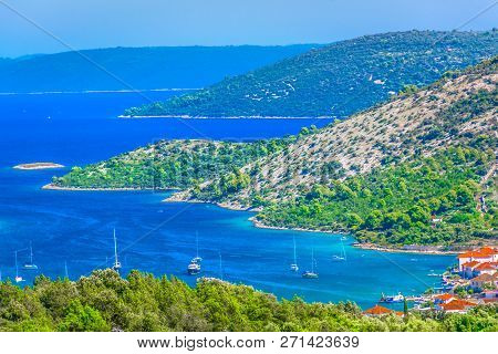 Scenic View At Amazing Blue Bay In Dalmatia Region - Vinisce Place, Croatia Mediterranean.