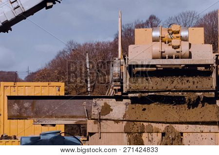 Sludge Cleaner. Equipment For Cleaning The Drilling Tool.
