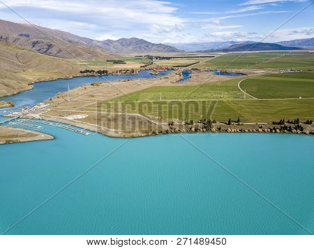 The Beautiful Lake Ruataniwha