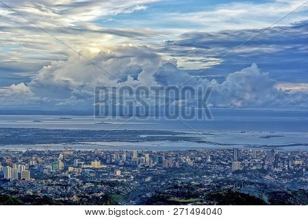 The Beautiful Bird View Of The Cebu City From The Tops Outlook Of The Phlippines.