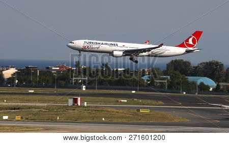 Airplane Landing To Airport