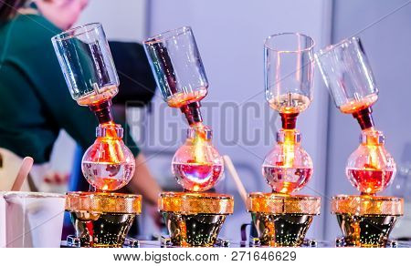 Showcase Syphon Coffee Maker By Syphonist.