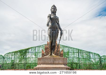 Lamphun, Thailand : June-26-2017 : Queen Jamadevi (chamadevi) Monument In The Centre Of Lamphun Town