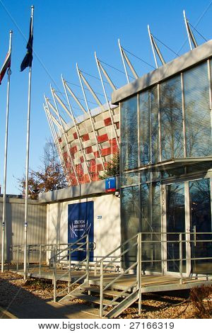 ポーランドのナショナル スタジアム ユーロ 2012 o 前に、の一年のワルシャワ - 11 月 28 日: 建設現場