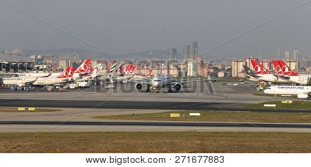 Airplanes In Aprone