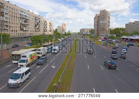 Saint Petersburg, Russia - August 13, 2018: Slava Avenue In The Cloudy August Afternoon