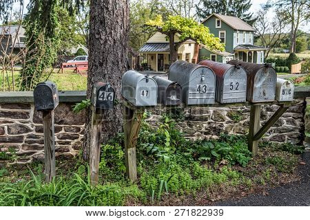 Tinicum, Pennsylvania - October 16 -united States Postal Service Rfd Mail Boxes As Seen On October 1