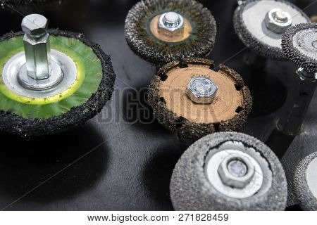 Deburring Tool For Mold Repairing ; Close Up