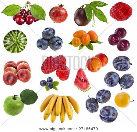 raccolta di bacche e frutti isolati on white