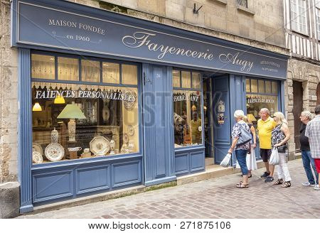 Rouen, France - August 15, 2018: Fayencerie Augy Is Beautiful Porcelain Shop. One Of The Latest Arti