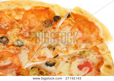 Margarites pizza portre Mozzarella peyniri, domates ve zeytin