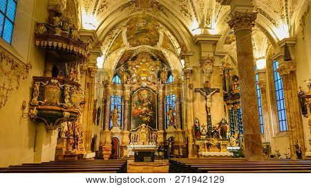 Rattenberg, Austria - December 1, 2018: Interior View Of Saint Virgil Parish Church In The Medieval 