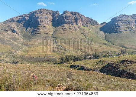 Cederberg, South Africa, August 22, 2018: Hikers On The Middelberg Waterfall Trail At Algeria In The
