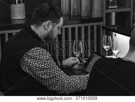 Sommelier, Cavist. Training In School Sommelier. Wine School. Wine Tasting.