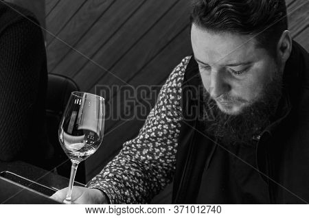 Sommelier, Cavist. Training In School Sommelier. Wine School. Wine Tasting. Tinted.