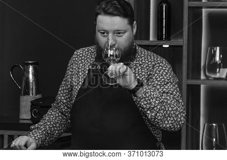 Sommelier, Cavist. Training In School Sommelier. Wine School. Wine Tasting. Tinted.