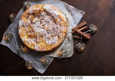 Homemade Apple And Cinnamon Pie. Homemade Pastries