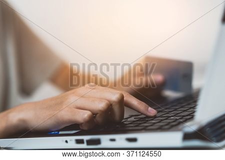 Happy Young Asian Woman Buying Stuff From Online Retail And Paying Bills Via Banking Application. Gi