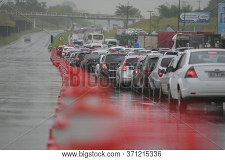 Salvador, Bahia / Brazil - June 25, 2015: Vehicles Are Seen In Traffic Jam On Highway Br 324, Due To